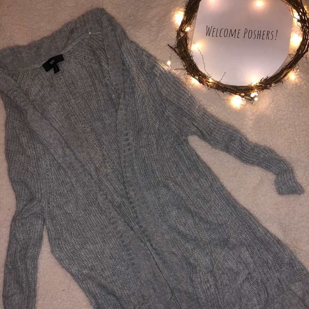 Sweater/Cardigan